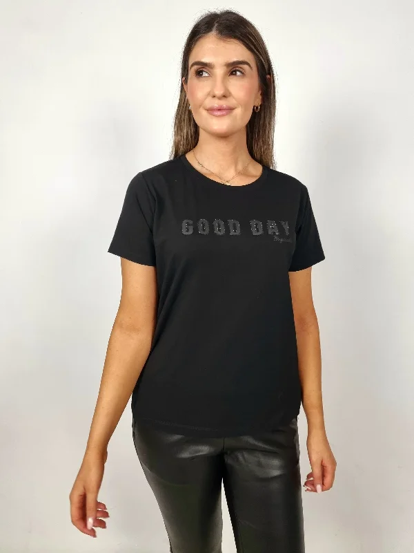 Refresh your wardrobe with stylish women’s outfits   Esqualo Black Good Day T-Shirt